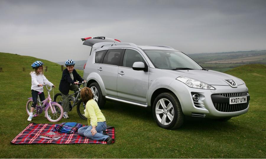  Peugeot 4007 2008 года  (фото 14 из 57)